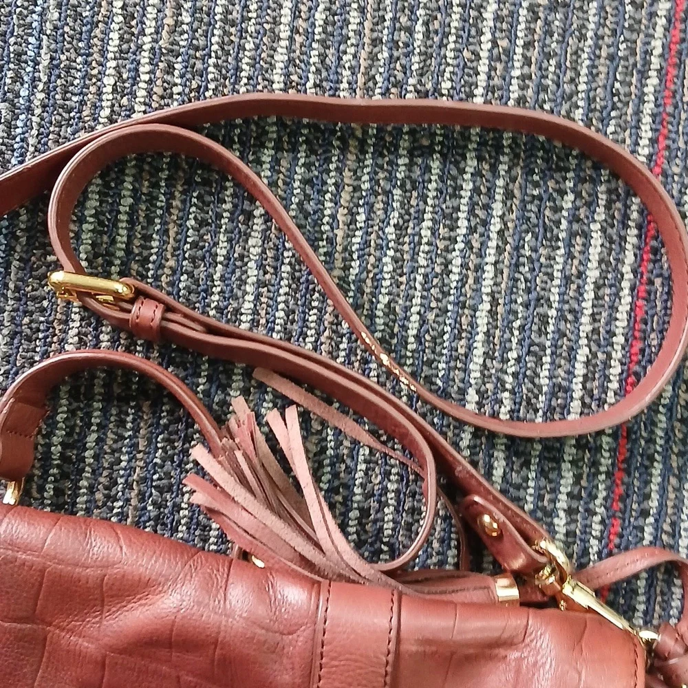 Cynthia Rowley Beautiful tan leather Purse/ laptop bag